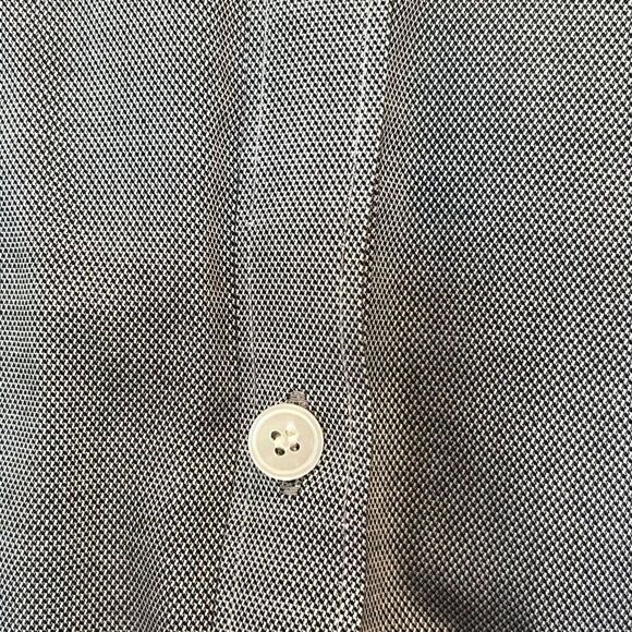 Talbots 100% Cotton Black/White Dobby Wrinkle Resistant Button Up Shirt, 22P - Picture 4 of 7